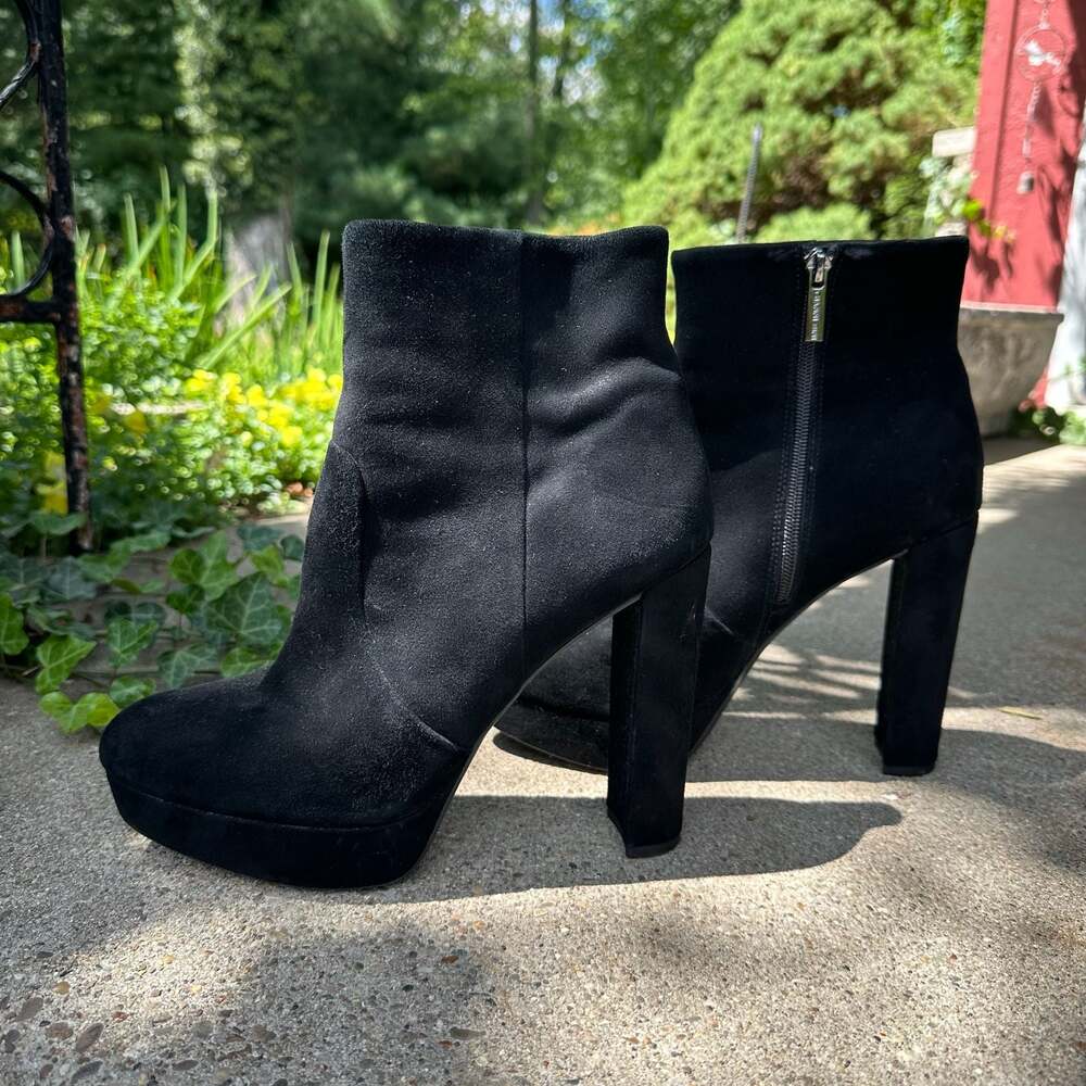 Gianni Bini Women’s Heels Black Suede Platform Block Heel Ankle Boots Booties